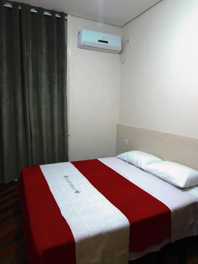 Hotel Minho - Proximo 25 De Marco Bras E Bom Retiro E Hospital Perola Byington "Garanta Ja A Sua Reserva" サンパウロ エクステリア 写真
